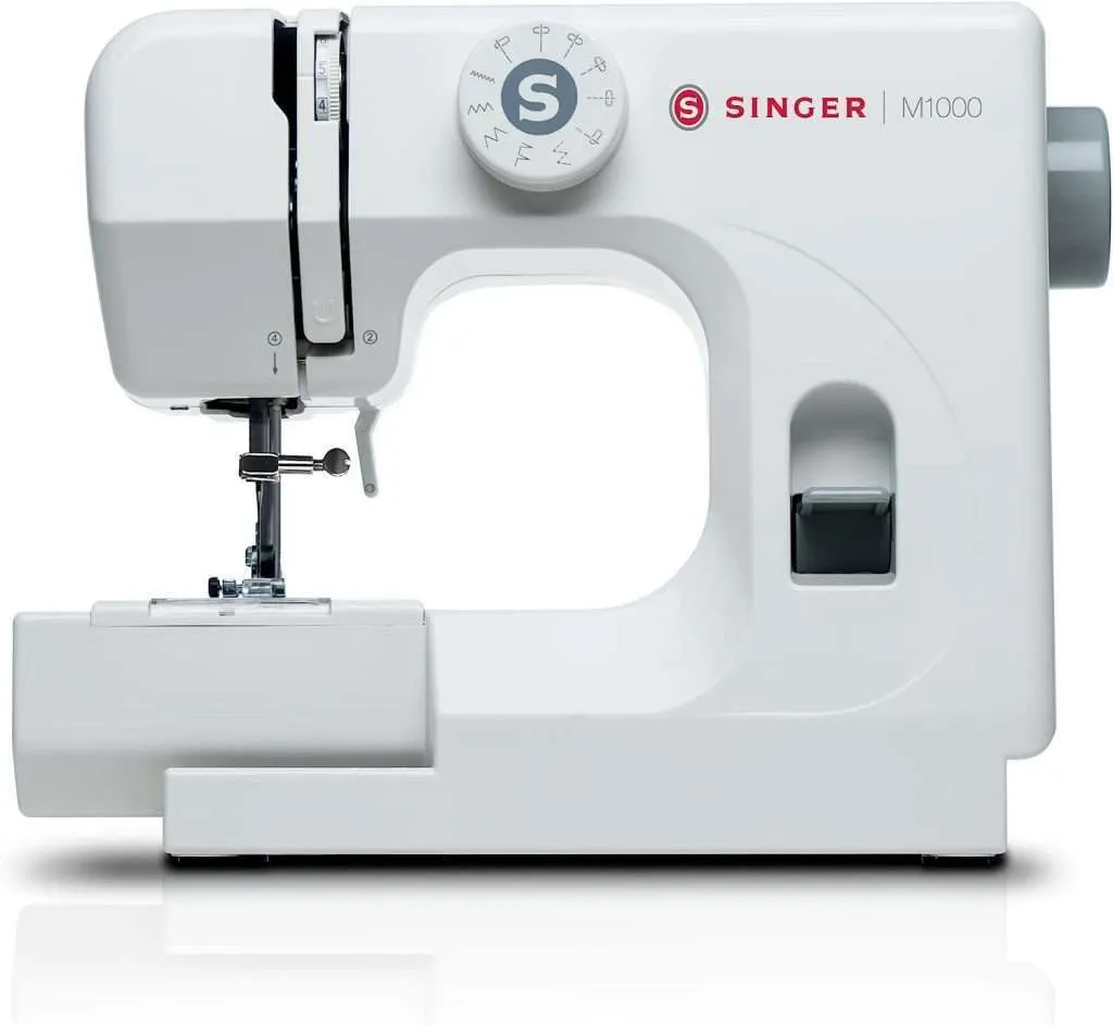 Controls and work-area detail — sewing machine selection guide