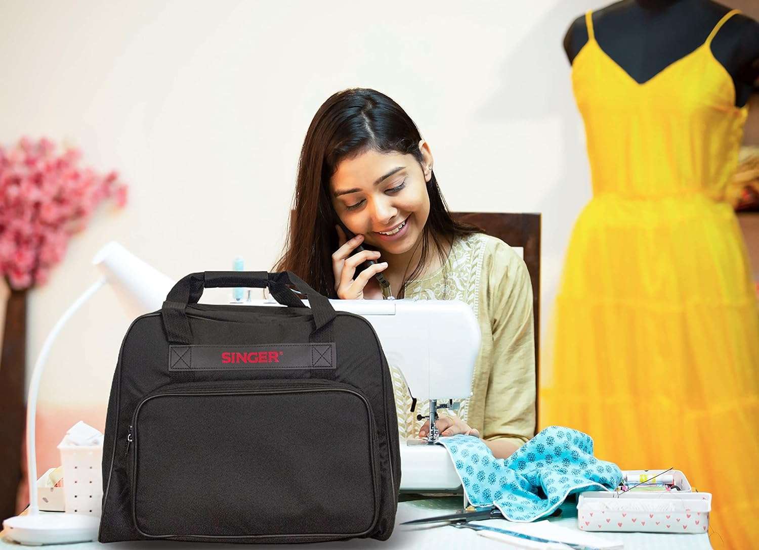 SINGER - Machine Carrying Case, Black, Spacious Case Fits Most Standard Sewing Machines and Sergers, Fully-Padded Interior, Durable Canvas Exterior, Easy Zip, Large Front Pocket, Easy Transport - 7