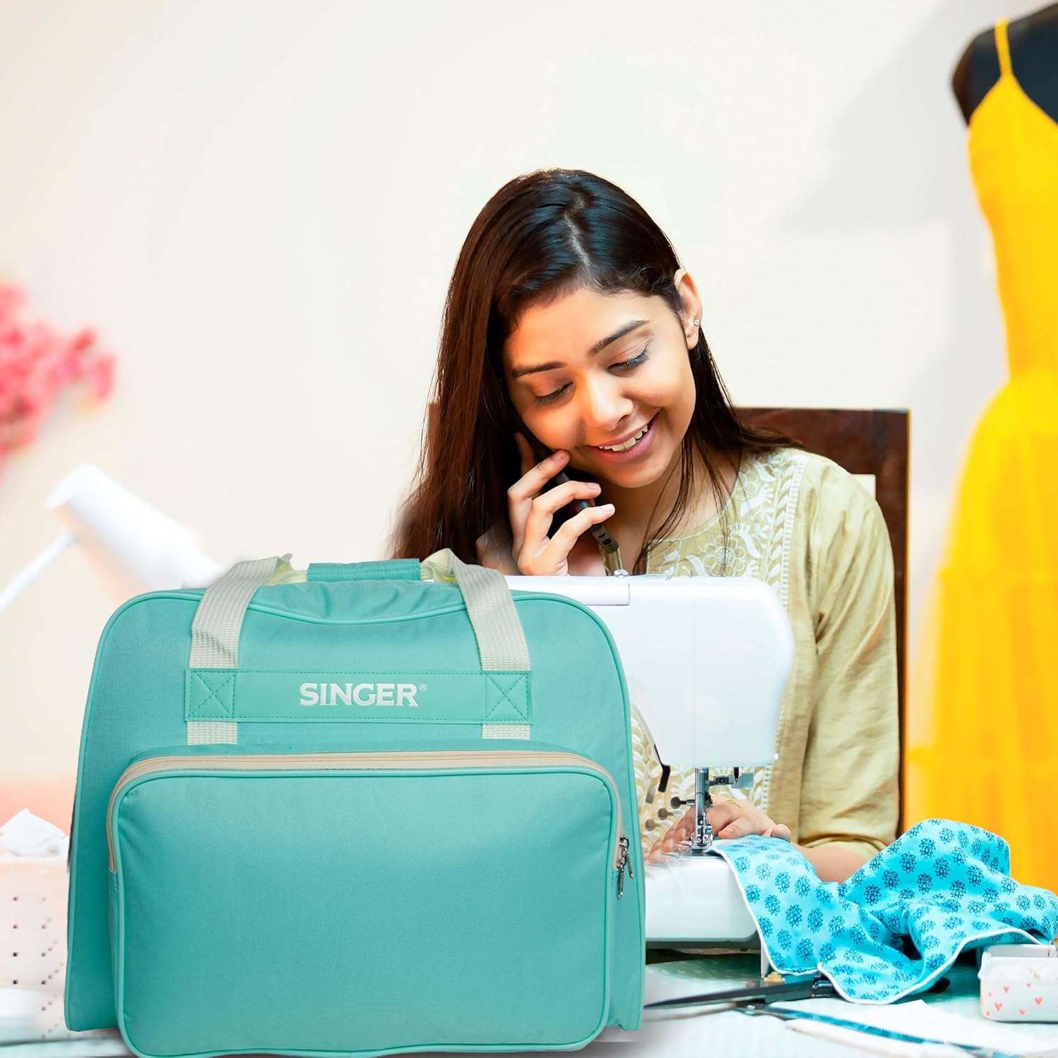 SINGER - Machine Carrying Case, Teal Color, Spacious Case Fits Most Standard Sewing Machines and Sergers, Fully-Padded Interior, Durable Canvas Exterior, Easy Zip - 5